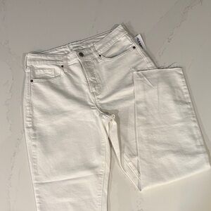 Old Navy High-Rise O.G. Straight White Jeans Frayed bottoms size 6